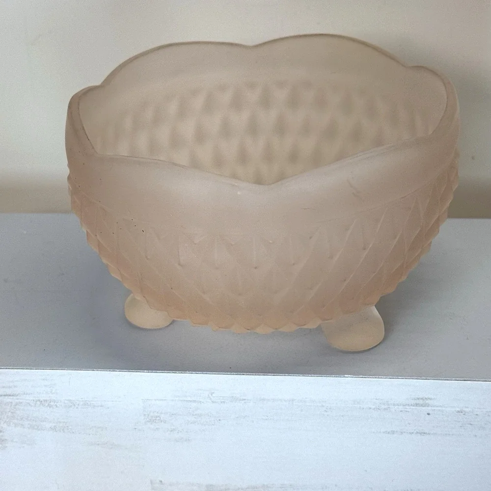 Vintage Indiana Glass, Diamond Point, Footed, Frosted Pink,‎ Candy Dish Bowl